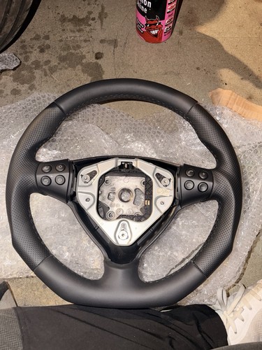Flattened steering wheel - flattened,