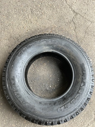 Goodyear wrangler 215 - wrangler,