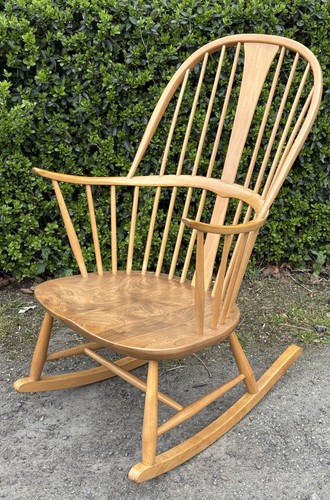 Fine ercol chairmakers - ,