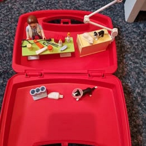 Playmobil vet clinic