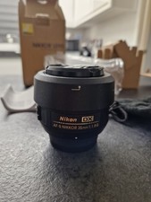 Nikon Nikkor 35mm F/1.8 G AF-S DX Lens Mint Cndition