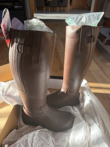 Bnib toggi calgary leather - calgary,