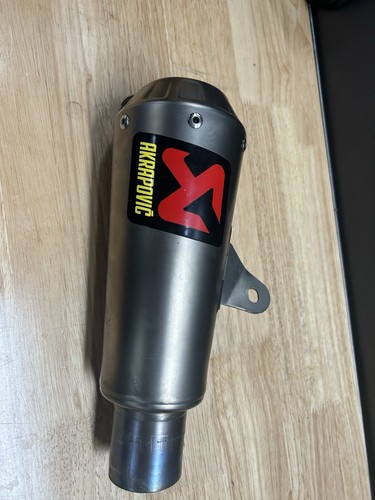 Yamaha yzf akrapovic - r6,