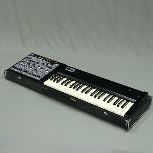 Roland synthesizer used - sh-3a,
