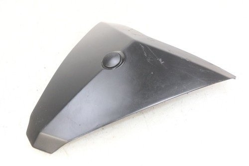 Upper front panel - front,