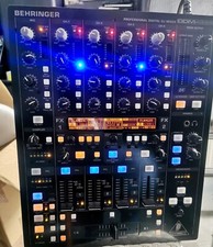 Behringer DDM4000 Professional