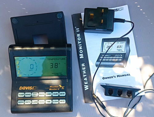 Davis weather monitor base - davis,
