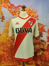 River Plate of Argentina 2016 home adidas Football Shirt. UK men's size Medium