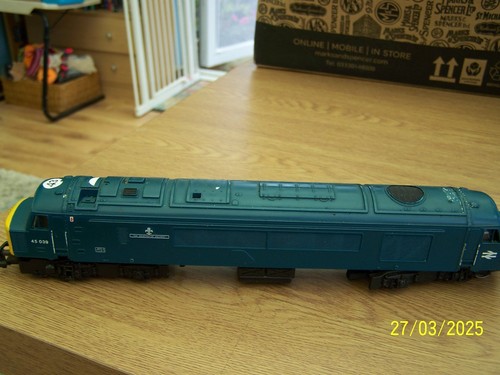 Mainline gauge diesel loco - oo,