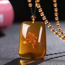 Retro Amber Pendant Necklace
