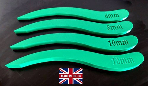 Silicone mastic smoothing - mastic,