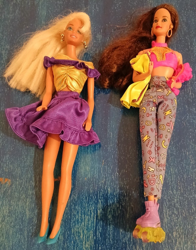 Two vintage barbie - vintage, 1976