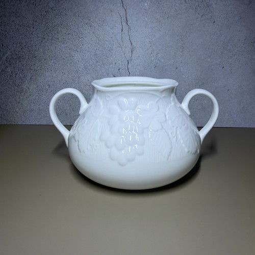Wedgwood strawberry vine white - strawberry,