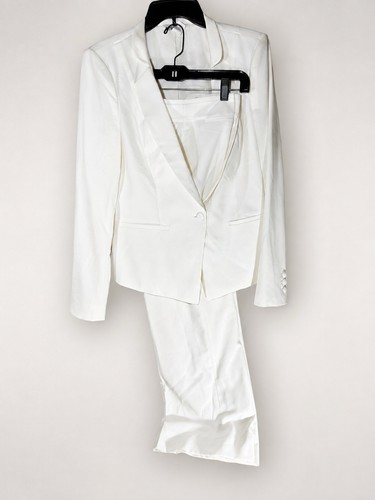 Nwt white house black - nwt,