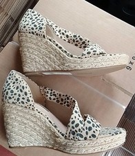 DOROTHY PERKINS SIZE 6 ANIMAL PRINT ESPADRILLES. G0W103025B2/34