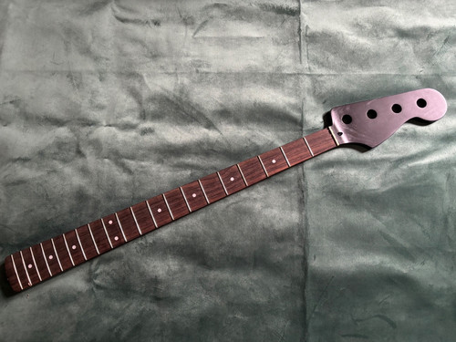 Bass guitar neck