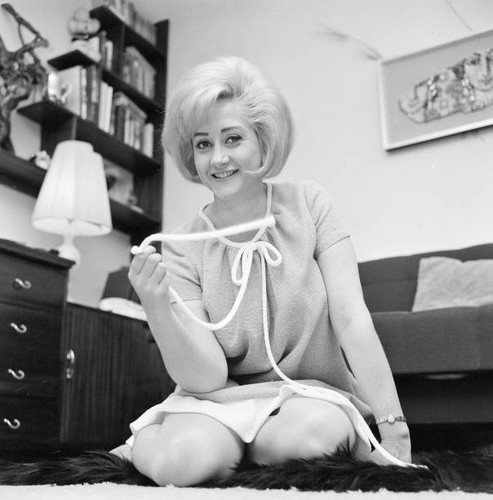Liz fraser english actress - fraser,