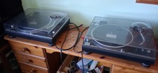 2 x technics 1210 M3D turntables 