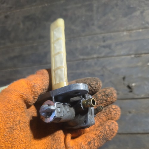 Suzuki fuel tap petrol gs450 - tap,