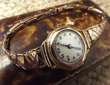 Ladies Watch 9ct GOLD CASE