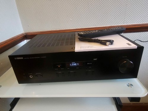 Yamaha s202d black stereo - r-s202d,