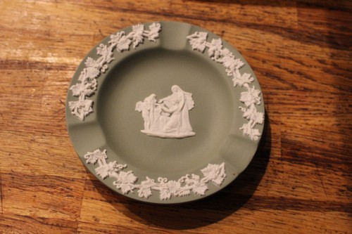 Wedgewood jasper - (sage, green)