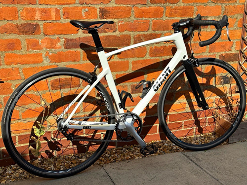 Giant defy carbon fibre road - defy,