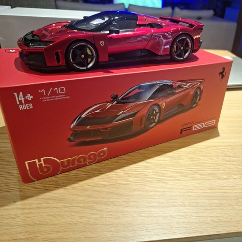 Bburago 18 ferrari f80 - bburago,