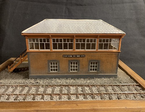 Gauge model railway - 00/em/p4,