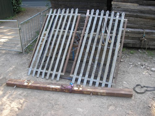 Used palisade gates - used,