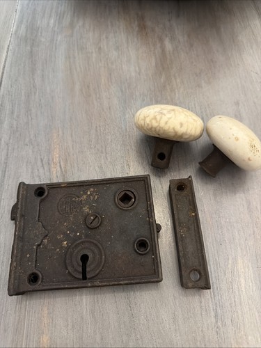 Antique rhg door - door, assembly