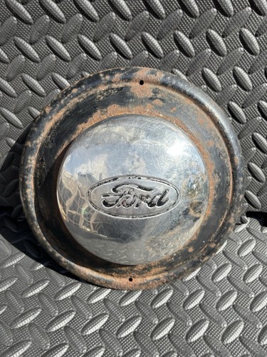 Vintage ford hubcap - ford,