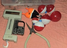 Fishing equipment: 2 Zebco