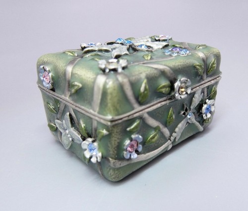 Vintage style floral - vintage,