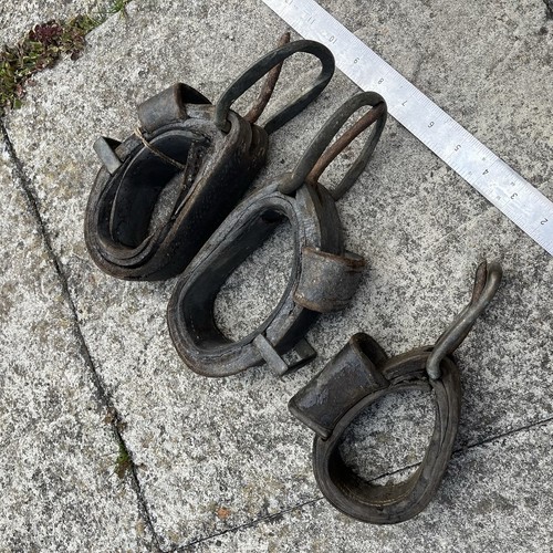 Antique vintage horse - 3x,