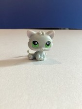 Littlest Pet Shop Authentic LPS Kitten #88 Grey Cat, Green Eyes, Red Magnet