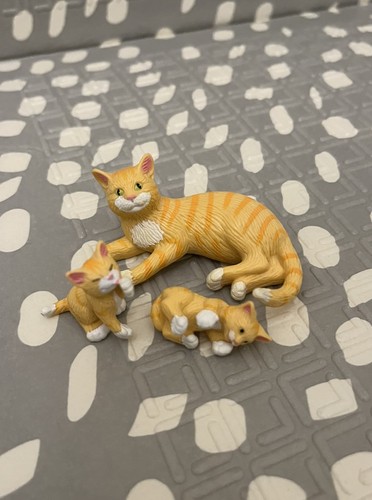 Kitty pocket vintage cat - in,