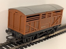Tri-ang R122 OO Gauge Cattle