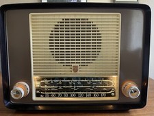 PHILIPS Tube Radio Model 175