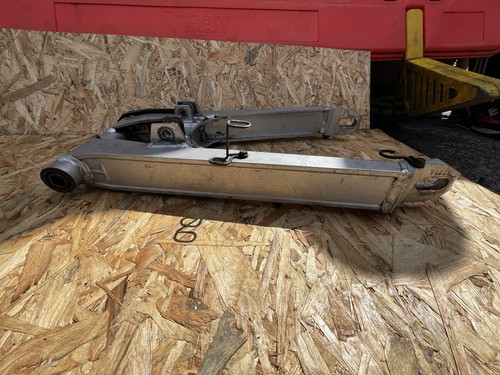 Kawasaki gpx750r swing arm - kawasaki,