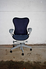 herman miller mirra 2 office
