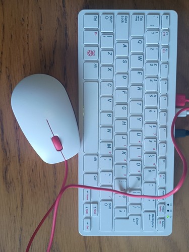 Raspberry 400 uk layout - raspberry,