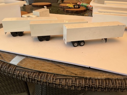 Lion toys scale - 3, 1:50