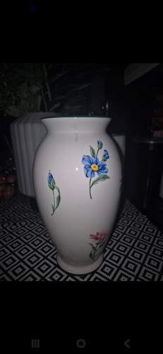 Tiffany and vase - tiffany,