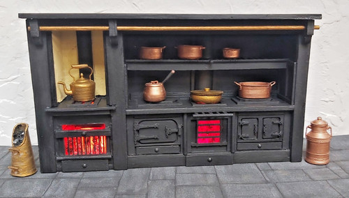 12th dolls house - /,