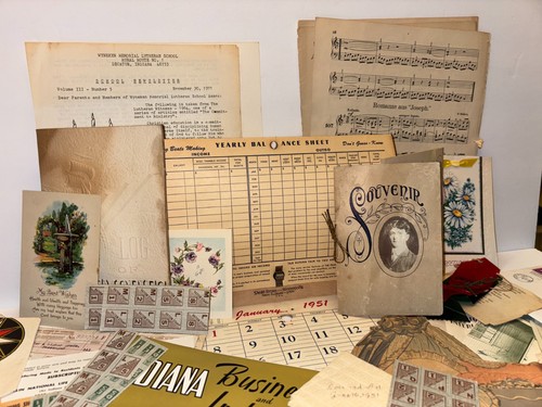 250 pcs ephemera - 250+,