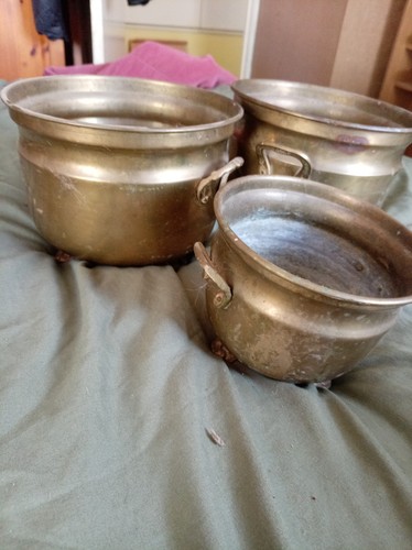 Brass double handled bowls - handled, x