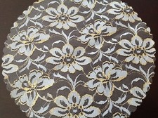 25 gold & white lace