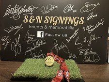 Steven Gerrard Signed Liverpool 2005 champions league final replica medal  COA