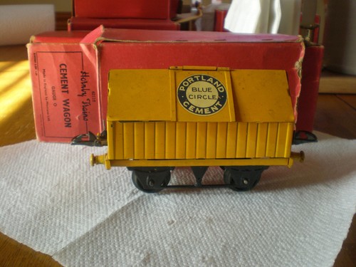 Vintage hornby trains - o, gauge